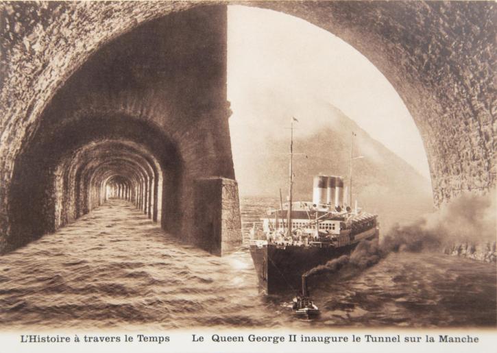 Photo d'un bateau et d'un tunnel